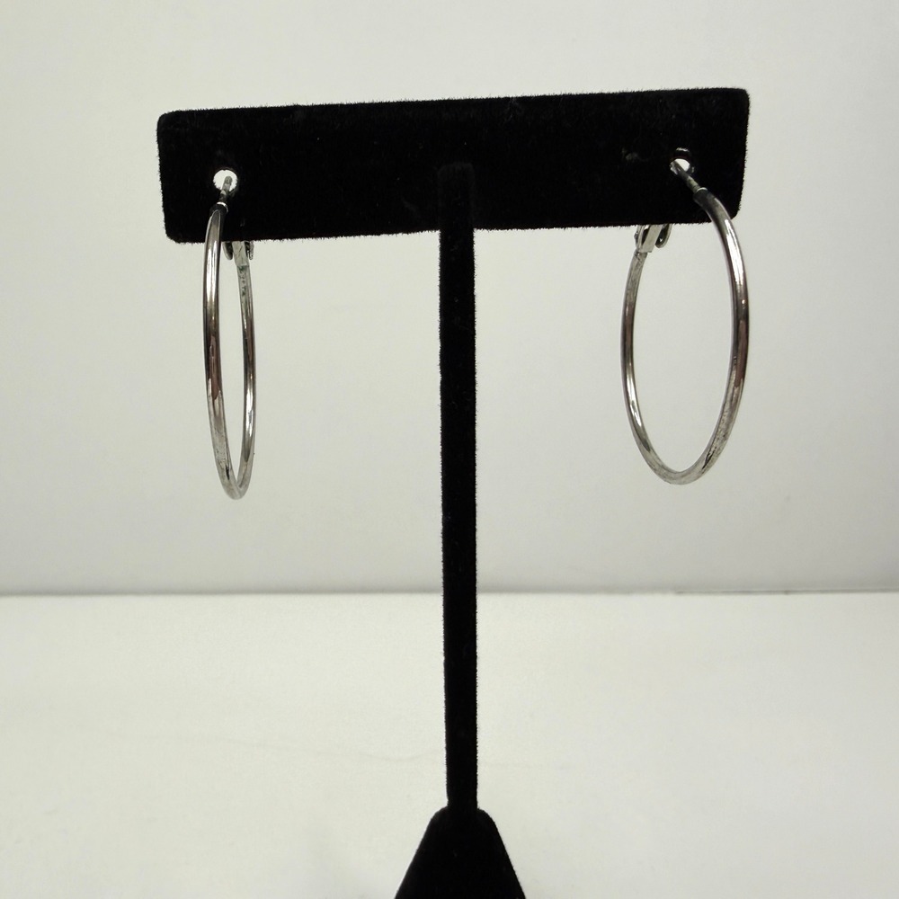 ATI BRCH Silver Tone Dangle Hoop Earrings Pierced Lobe Fashion Jewelry 1.5 in H